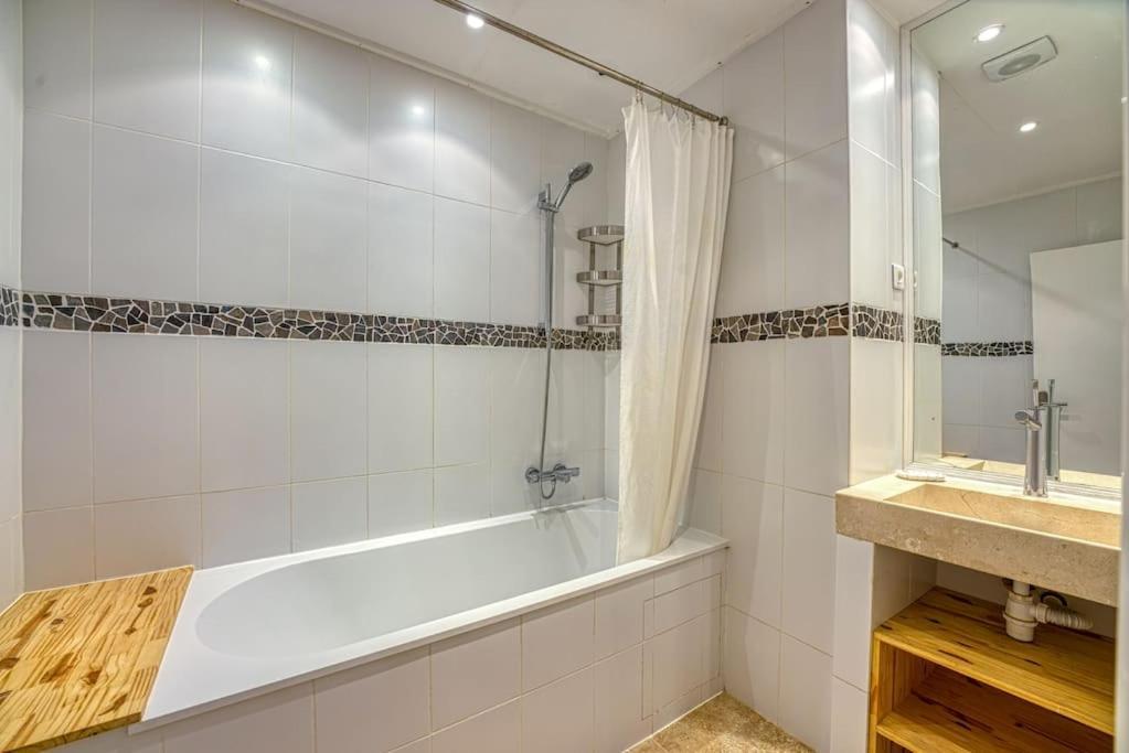 New - 1 Bed Apt Central Antibes Ngoại thất bức ảnh